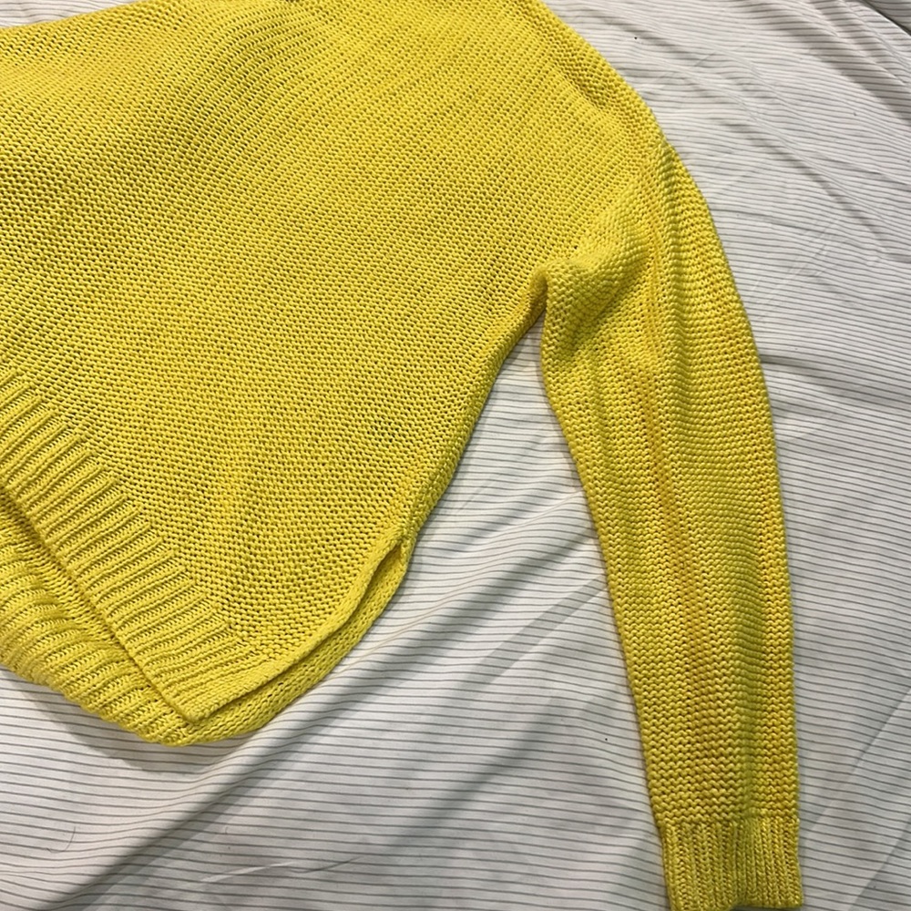 H&M sweater - Picture 3 of 3